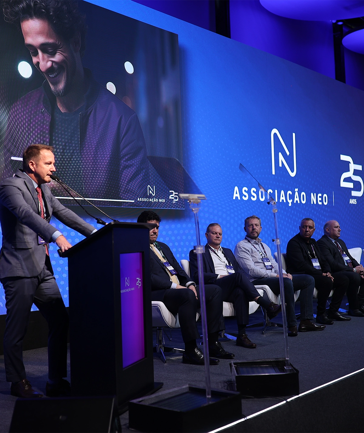 Associação Neo - 25 Anos - Cerca de 150 associados